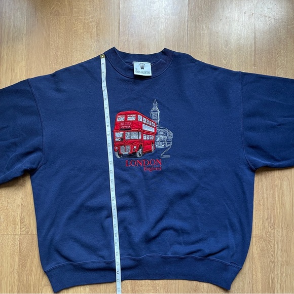 Vintage Navy Blue Embroidered London Bus Crewneck Sweater - Picture 7 of 12